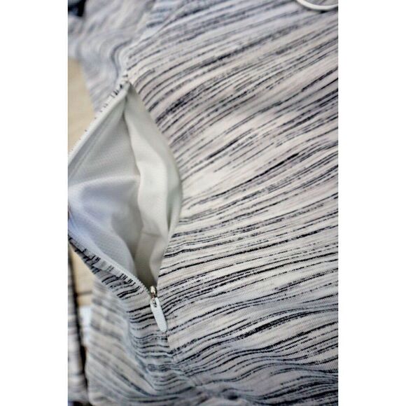 Lululemon Women's Sz 2 White/Silver Runderful Long Sleeve Running Shirt - Picture 9 of 11